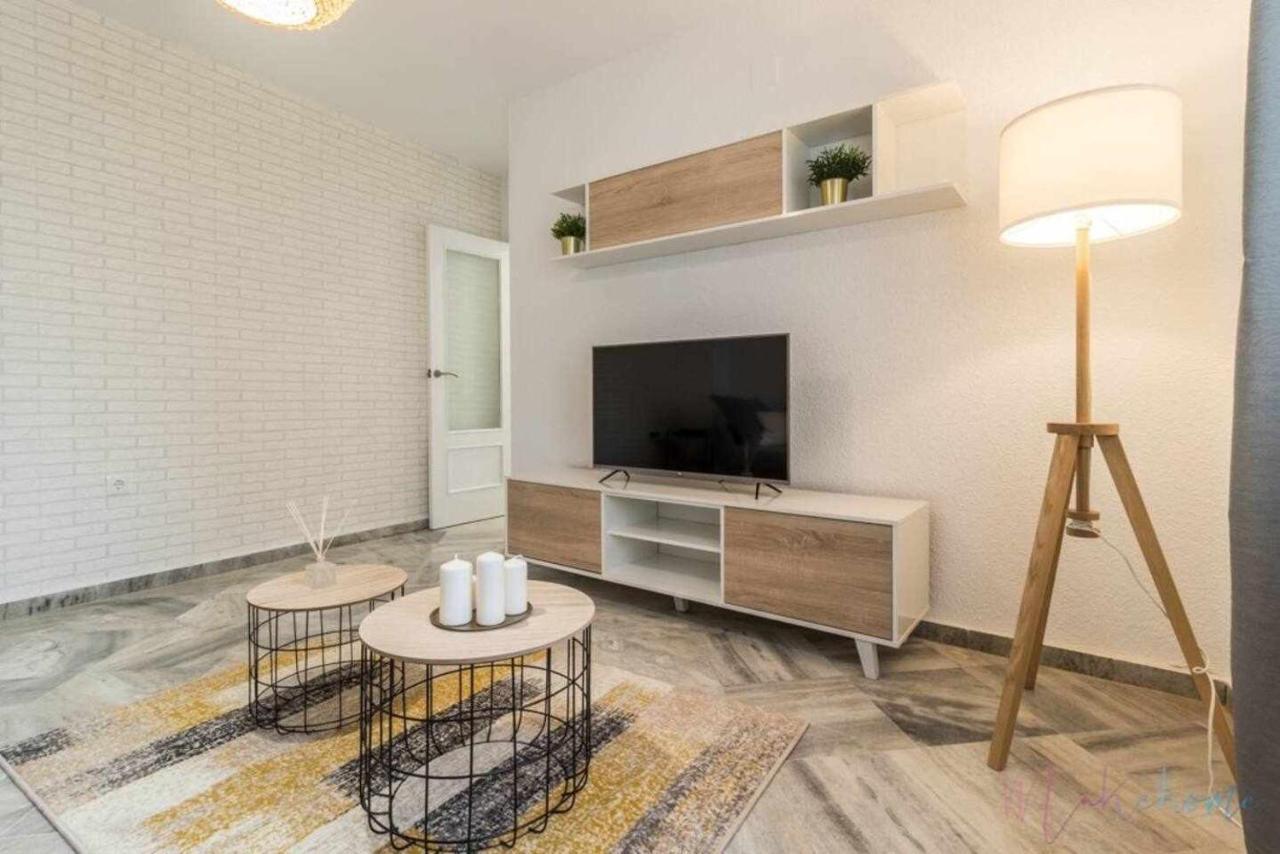 Apartamento Tranquilo En Pleno Centro Con Garaje Huelva Exterior photo