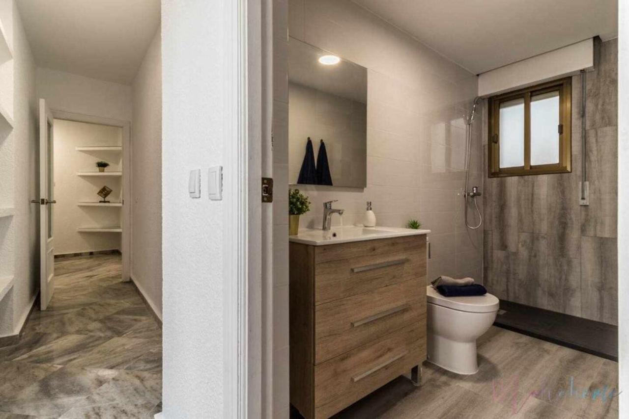 Apartamento Tranquilo En Pleno Centro Con Garaje Huelva Exterior photo