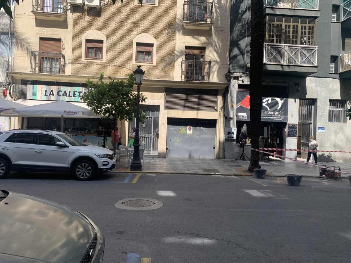Apartamento Tranquilo En Pleno Centro Con Garaje Huelva Exterior photo